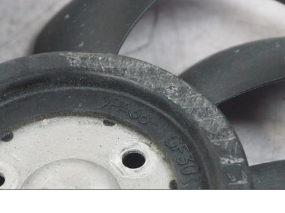 Höger sida på Vattenkylfläkt från en Kawasaki ZX-6R -2006 motorcykel.