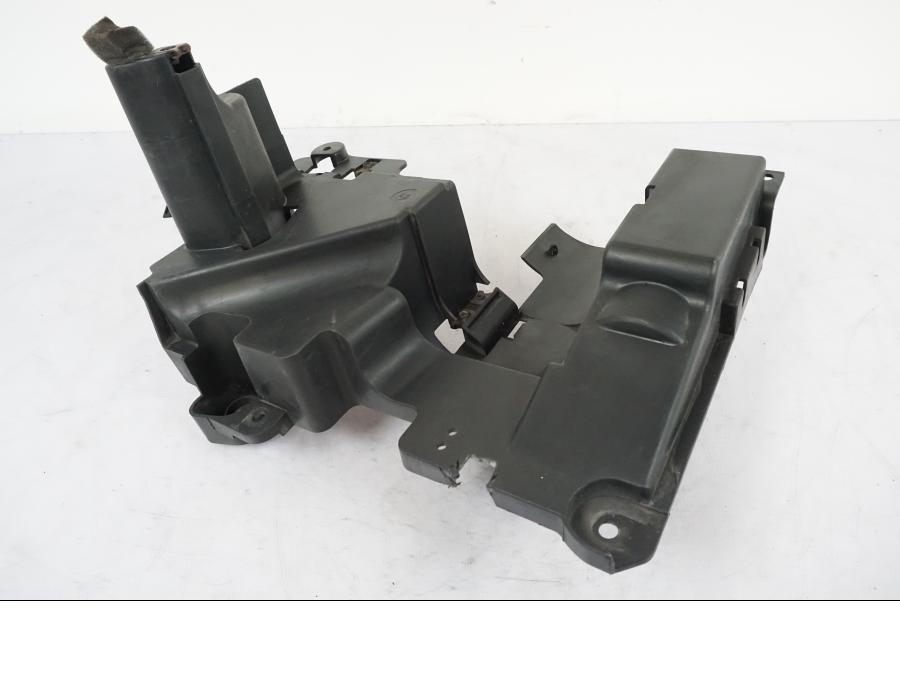 Extrabild1 på Plast från en Yamaha XVS 1100 -2004 motorcykel.