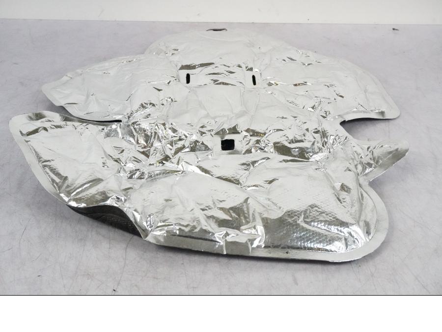 Höger sida på Värmeskydd från en Suzuki GSX-R 1000 -2008 motorcykel.