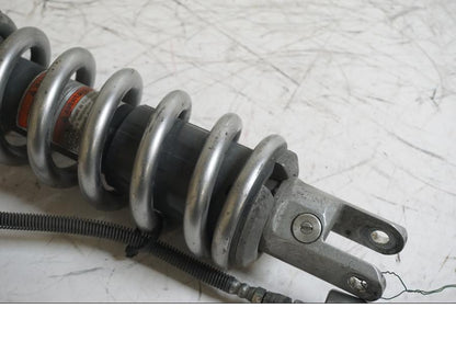 Höger sida på Stötdämpare från en Kawasaki GTR 1400 -2008 motorcykel.