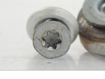 Baksidan på Avgasanslutning från en Husqvarna 701 SUPERMOTO ABS -2016 motorcykel.