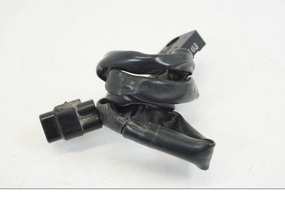 Vänster sida på Kopplingskontakt från en Ducati Streetfighter V4 -2020 motorcykel.