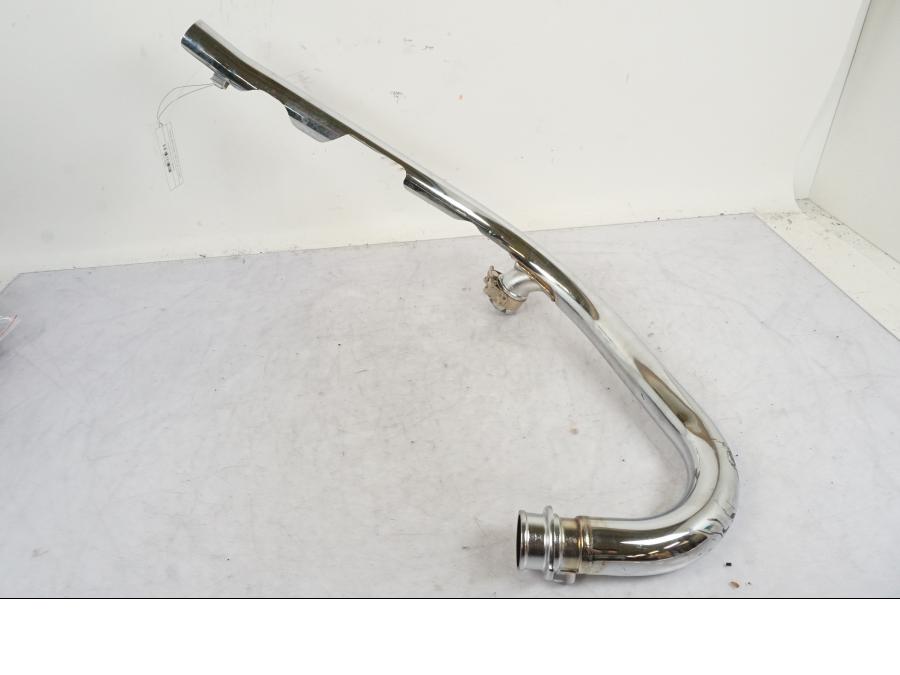 Baksidan på Grenrör från en Triumph Bonneville T120 -2021 motorcykel.