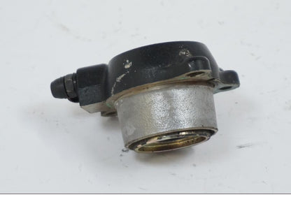 Snett uppifrån på Kopplingslavcylinder från en Honda VTR 1000 F -1999 motorcykel.