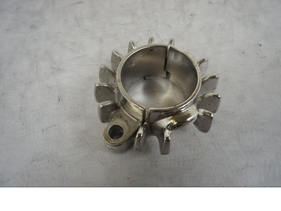 Framsidan på Avgasanslutning från en Triumph Bonneville T120 -2021 motorcykel.