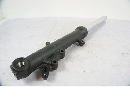 Framsidan på Gaffelben från en Kawasaki ER-6N -2012 motorcykel.