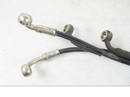 Höger sida på Bromsledning från en Triumph Tiger Explorer -2013 motorcykel.