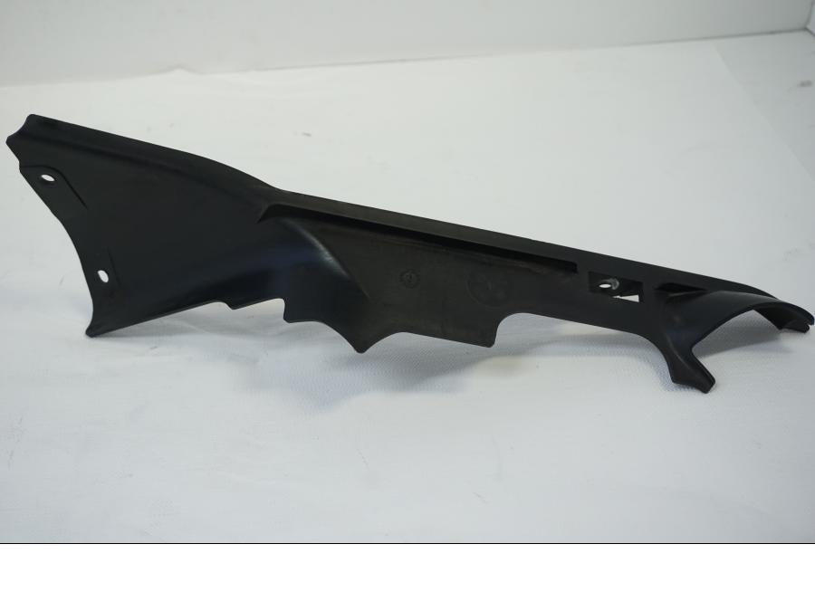 Baksidan på Sidopanel från en Buell XB9S -2003 motorcykel.