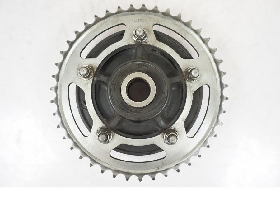 Framsidan på Drevfäste från en Suzuki GSX-R 600 -2007 motorcykel.