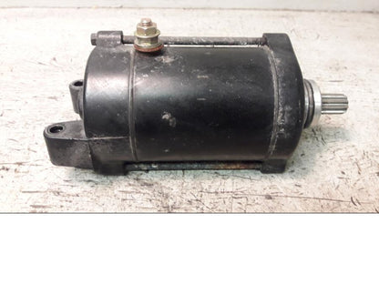 Framsidan på Startmotor från en Honda XL 600 V -1994 motorcykel.