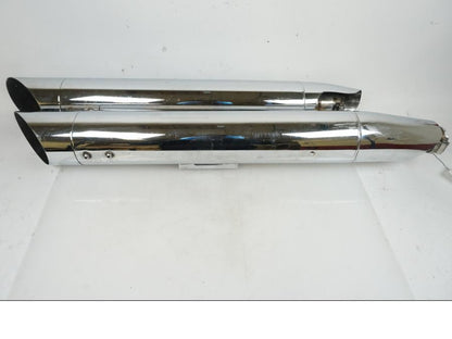 Framsidan på Ljuddämpare Sport från en H-D Harley diverse -2004 motorcykel.