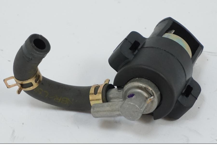 Höger sida på Second Air från en Kawasaki VN 1500 -2002 motorcykel.