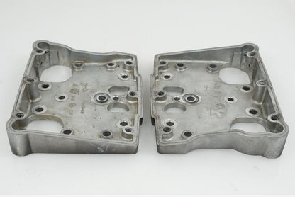 Framsidan på Ventilkåpa från en H-D Softail -2008 motorcykel.