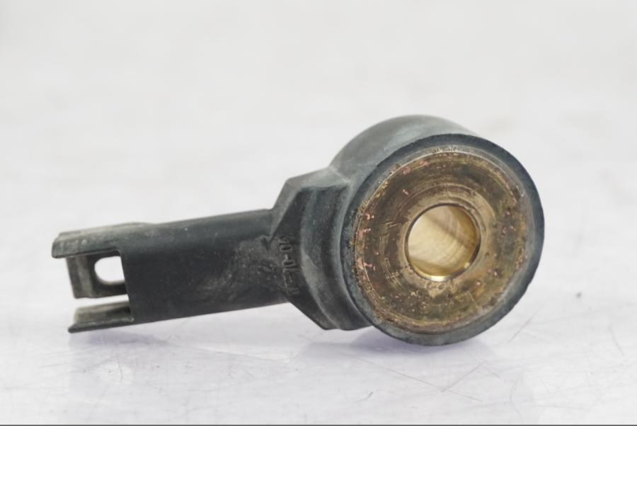 Höger sida på Knacksensor från en BMW R 1200 GS -2005 motorcykel.