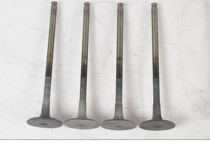 Höger sida på Avgasventil från en Kawasaki Z 900 -2019 motorcykel.