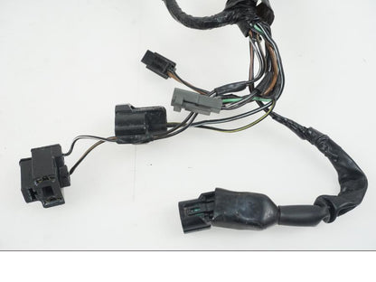 Snett nerifrån på Kablage från en Suzuki GSX-R 1000 -2007 motorcykel.