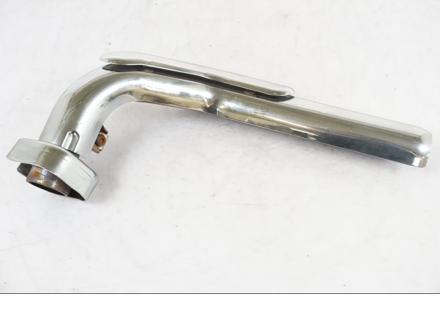 Vänster sida på Grenrör från en Yamaha XVS 1100 -2004 motorcykel.