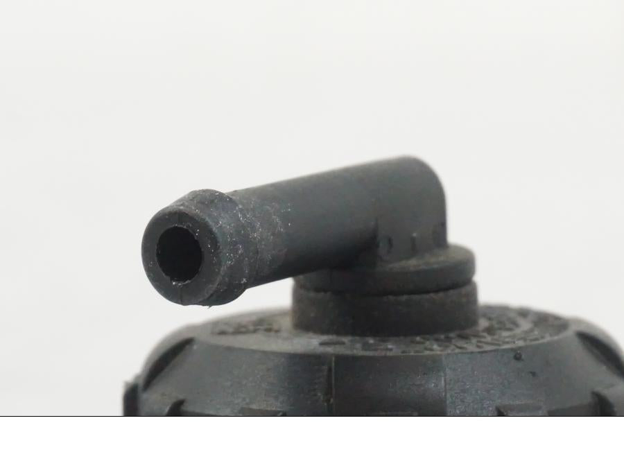 Höger sida på Vattenkylarlock från en KTM 1290 Super Duke R -2022 motorcykel.