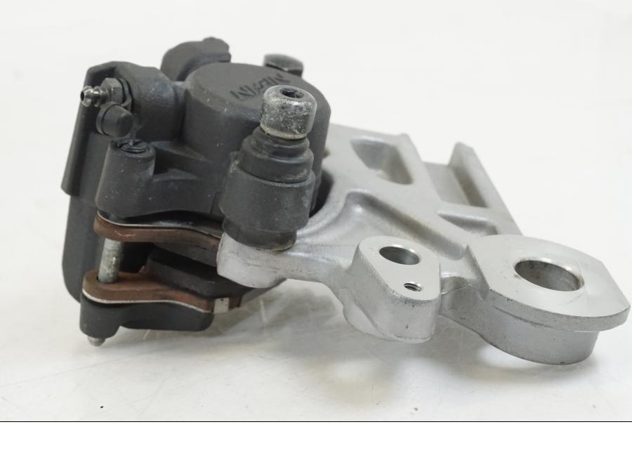 Höger sida på Bromsok från en Yamaha YZF R7 -2022 motorcykel.