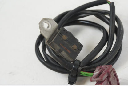 Höger sida på Bromsljuskontakt från en BMW F 650 CS -2002 motorcykel.