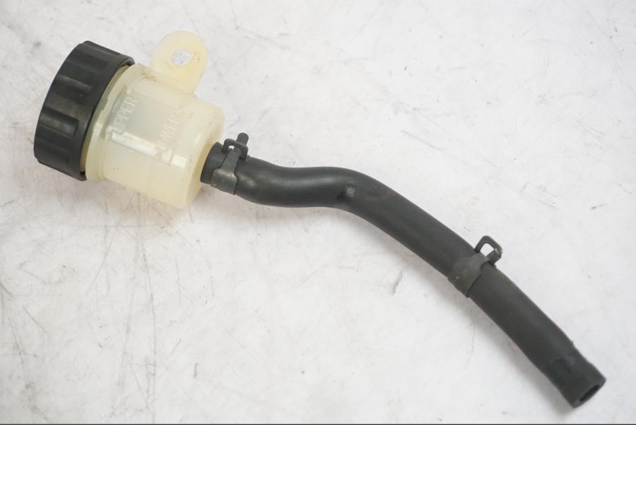 Framsidan på Bromsvätskebehållare från en Triumph Tiger -2009 motorcykel.