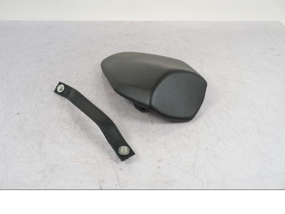 Framsidan på Sadel från en Kawasaki ZX-4R -2024 motorcykel.