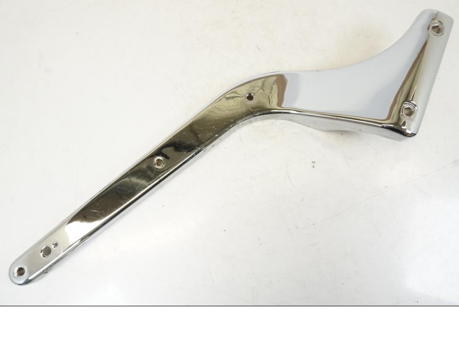 Framsidan på Bakskärmstag från en Kawasaki VN 800 -2000 motorcykel.