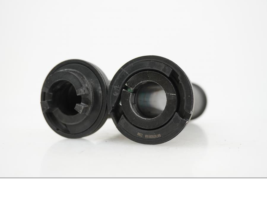 Vänster sida på Handreglage från en KTM 790 Duke -2018 motorcykel.