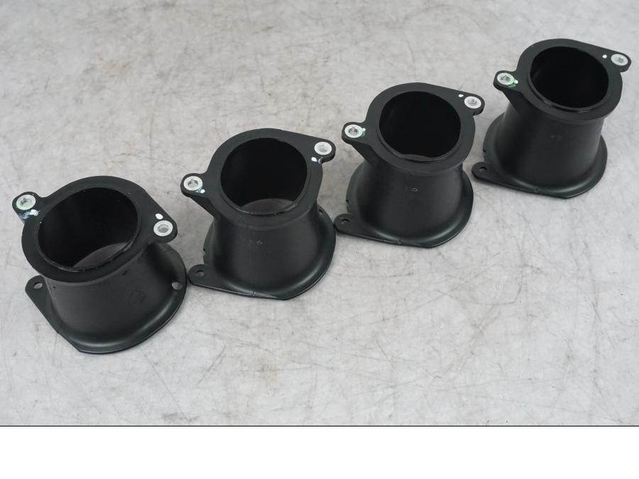 Framsidan på Luftrör från en Ducati Multistrada V4 -2024 motorcykel.