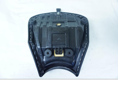 Snett uppifrån på Sadel från en Kawasaki Ninja 650 -2018 motorcykel.