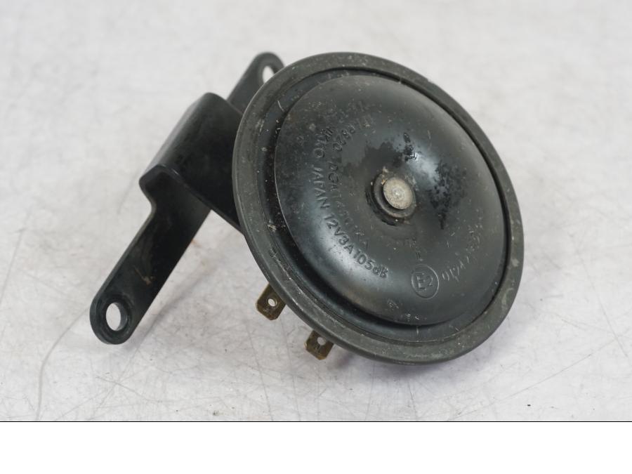 Framsidan på Signalhorn / Tuta från en Suzuki GSX 1300 RX -1999 motorcykel.