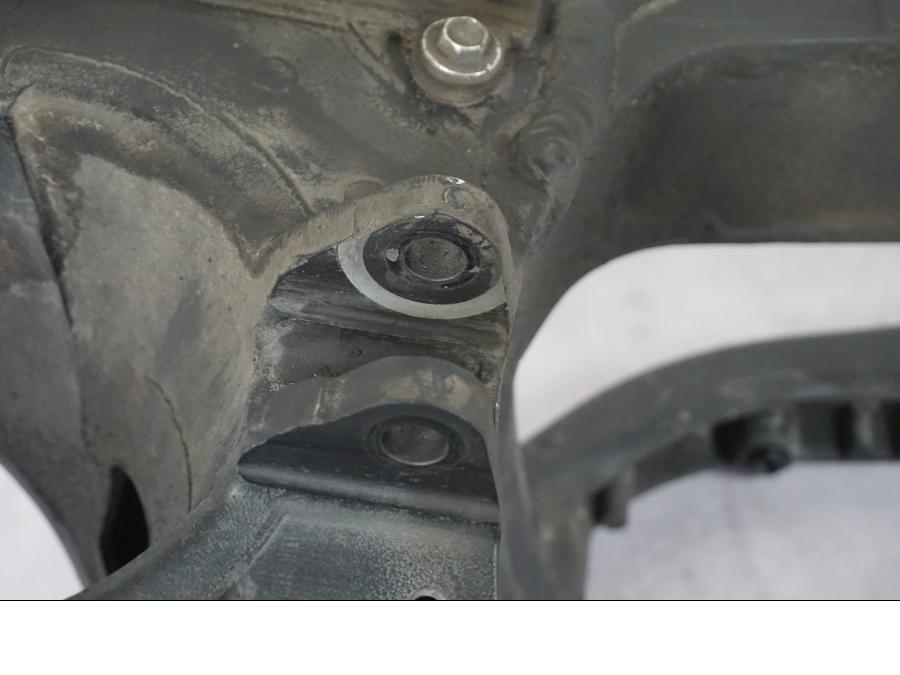 Extrabild5 på Sving från en Suzuki GSX-R 750 -2006 motorcykel.