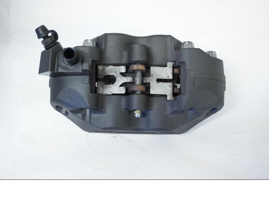 Vänster sida på Bromsok från en Kawasaki Z 800 -2013 motorcykel.