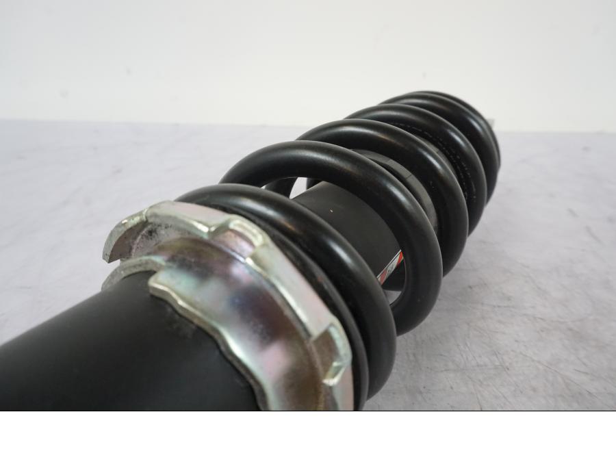 Extrabild1 på Stötdämpare från en Kawasaki Z 800 -2014 motorcykel.