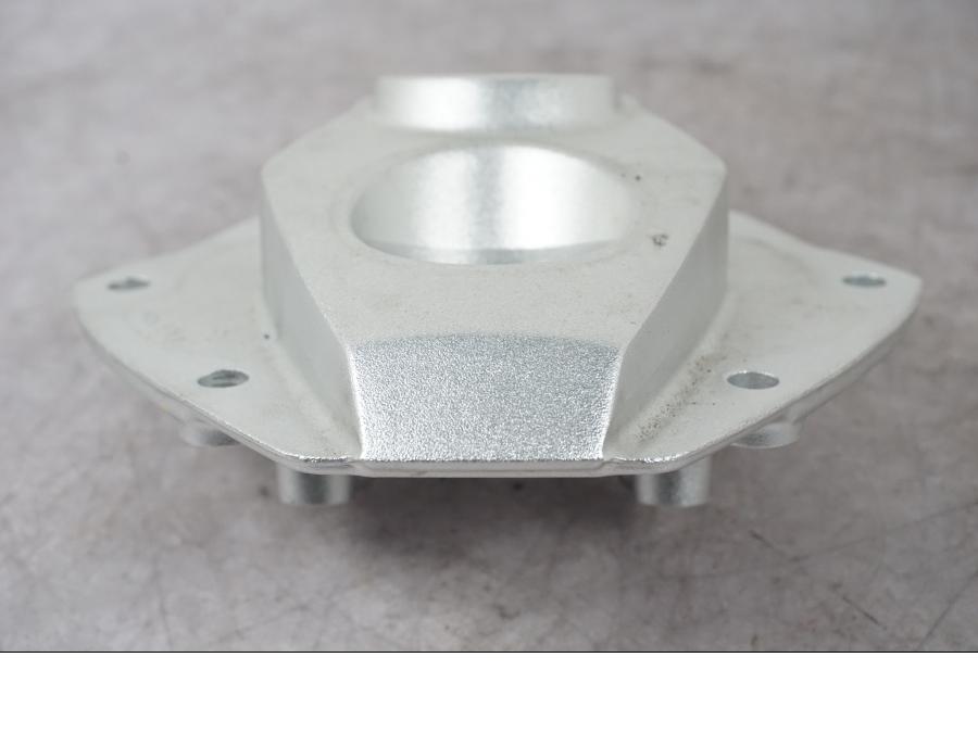 Snett nerifrån på Styrplatta från en BMW K 1600 GTL -2015 motorcykel.