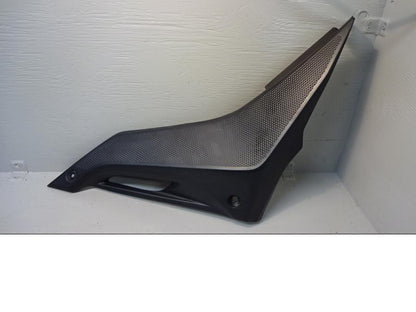 Framsidan på Sidopanel från en Yamaha YZF-R 125 -2012 motorcykel.