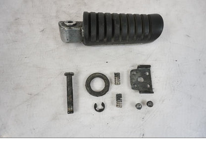 Framsidan på Fotpinne från en Kawasaki ER-6F -2010 motorcykel.