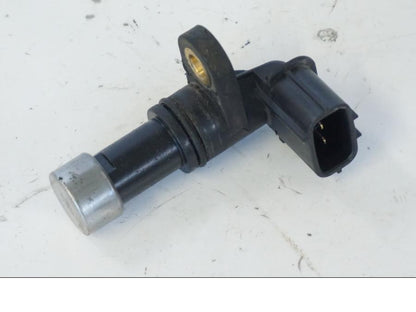 Framsidan på Hastighetsgivare från en Honda SH 300 A -2011 scooter.