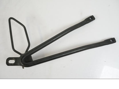 Vänster sida på Fotpinnefäste från en Aprilia RS 125 -2000 motorcykel.