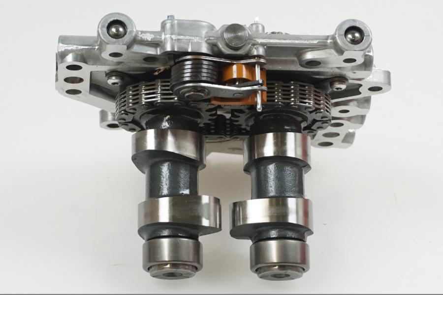 Baksidan på Kamaxel från en H-D Touring Road King FLHR/I -2000 motorcykel.