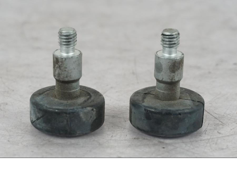 Höger sida på Bensintankfäste från en KTM 690 SM R -2009 motorcykel.