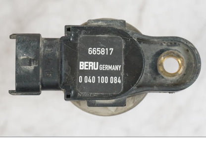 Höger sida på Tändspole från en Buell 1125 R -2008 motorcykel.