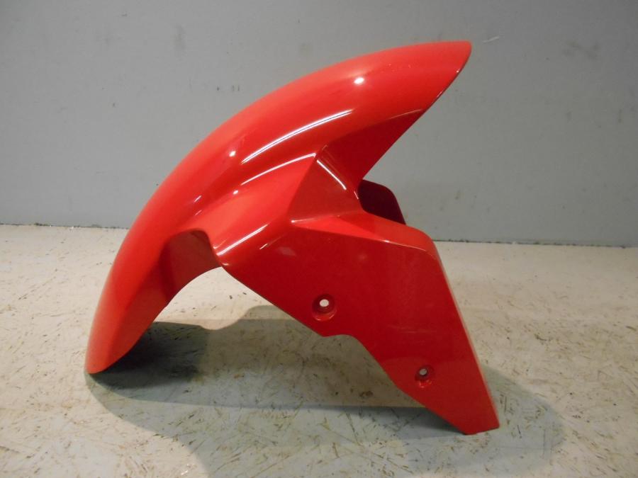 Baksidan på Framskärm från en BMW S 1000 R -2017 motorcykel.