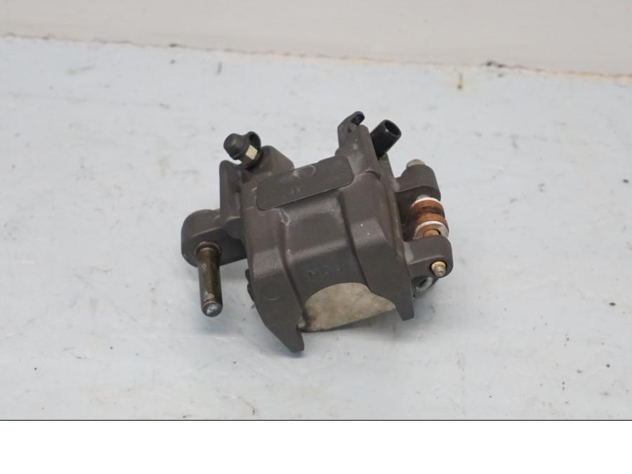 Baksidan på Bromsok från en Honda CBR 1000 RR -2004 motorcykel.