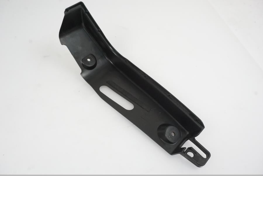 Höger sida på Vattenkylkåpa från en Yamaha YZF R6 -2006 motorcykel.