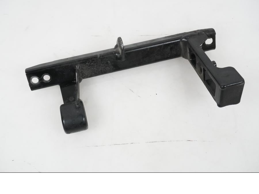 Framsidan på Ramdel från en KTM 1290 Super Adventure S -2022 motorcykel.