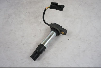 Framsidan på Tändspole från en KTM 790 Duke -2018 motorcykel.