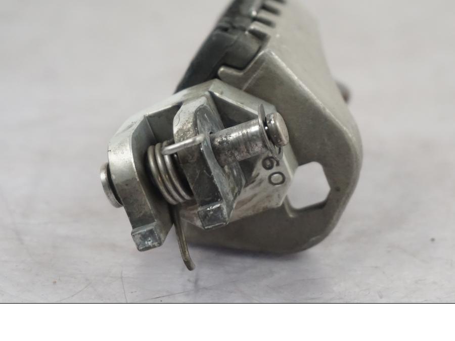 Extrabild5 på Fotpinne från en Triumph Tiger -2009 motorcykel.