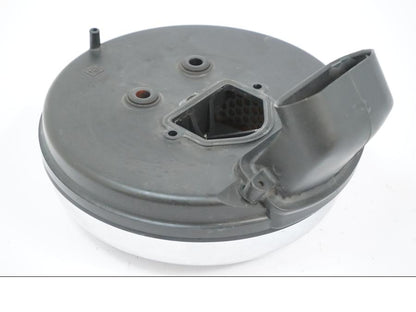 Höger sida på Luftburk från en Kawasaki VN 1500 -2002 motorcykel.