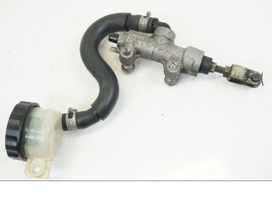 Snett uppifrån på Bromshuvudcylinder från en Kawasaki ZX-12R -2000 motorcykel.